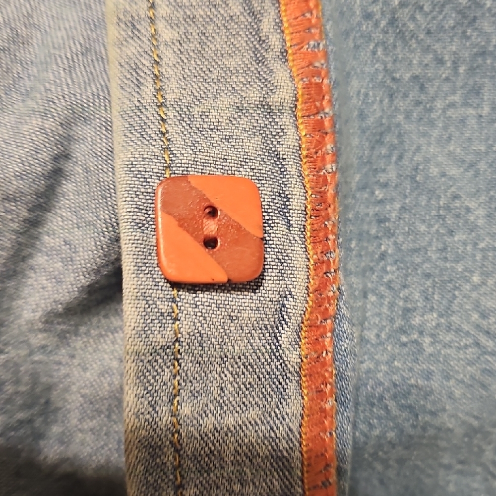 VINTAGE 80s Nancy Bolen City Girl Denim shirt Large Patch Embroidery Orange Trim - Picture 9 of 9